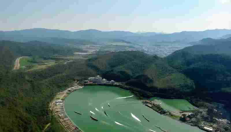 空调内机滴水与排水管堵塞有何关联及疏通技巧